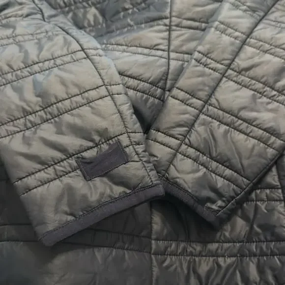 Athleta featherless whisper puffer jacket navy size XS - Picture 5 of 12